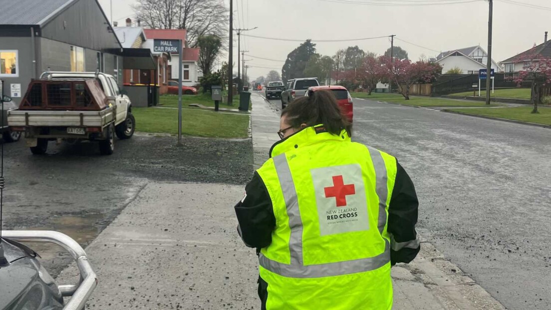 Warm smiles and a dry roof for flood-affected people in the South