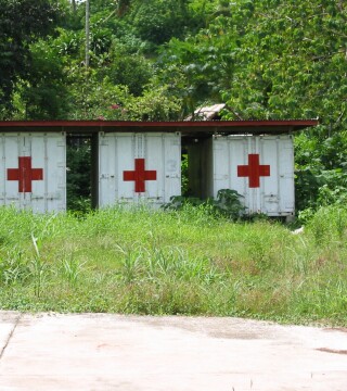 Red Cross supplies in Pacific - 102 0245